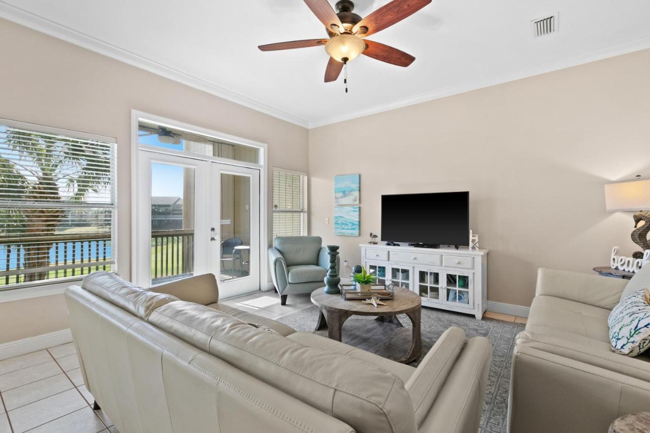 Seascape Lakefront Villas Destin Oda fotoğraf