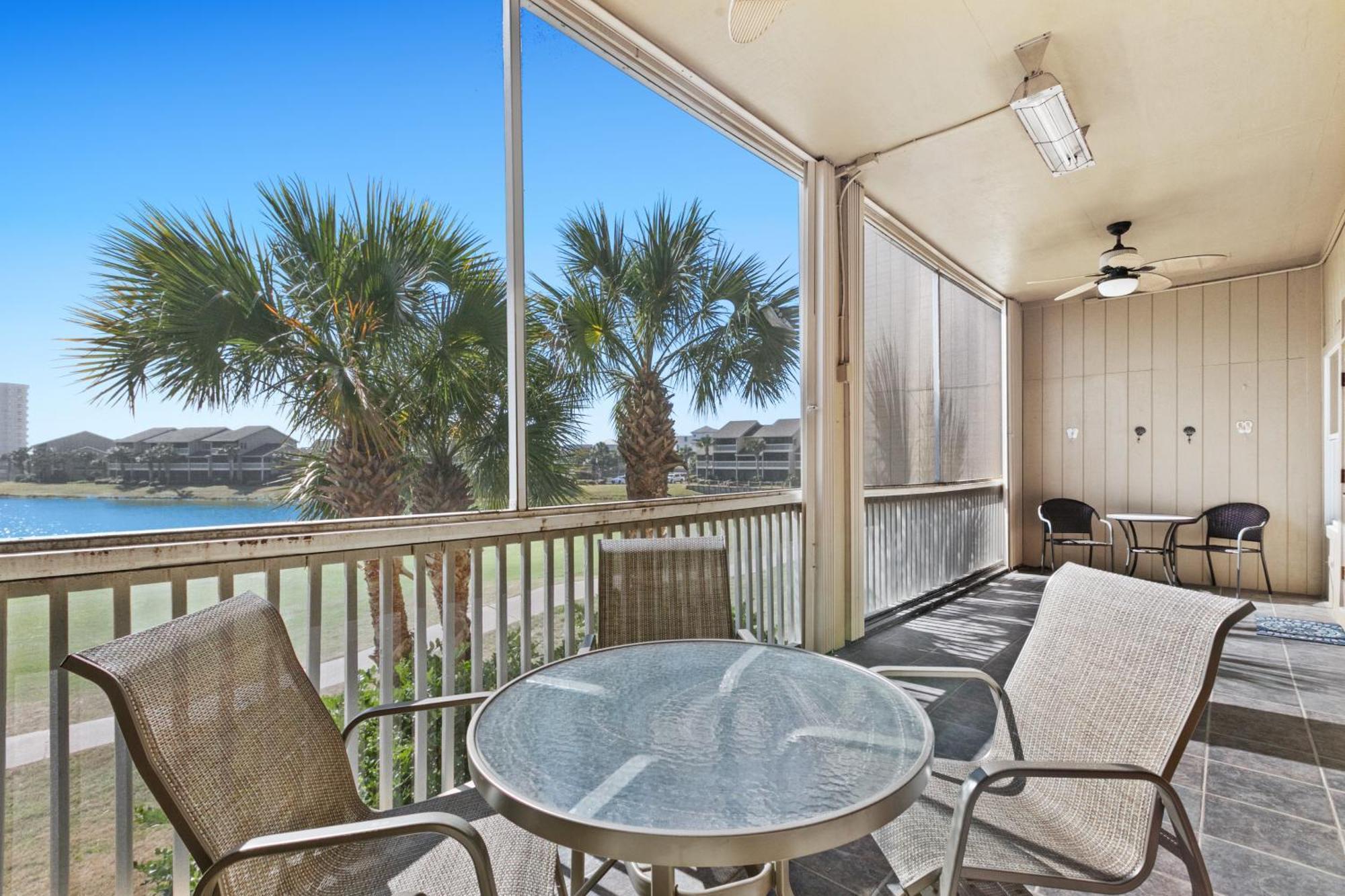 Seascape Lakefront Villas Destin Oda fotoğraf