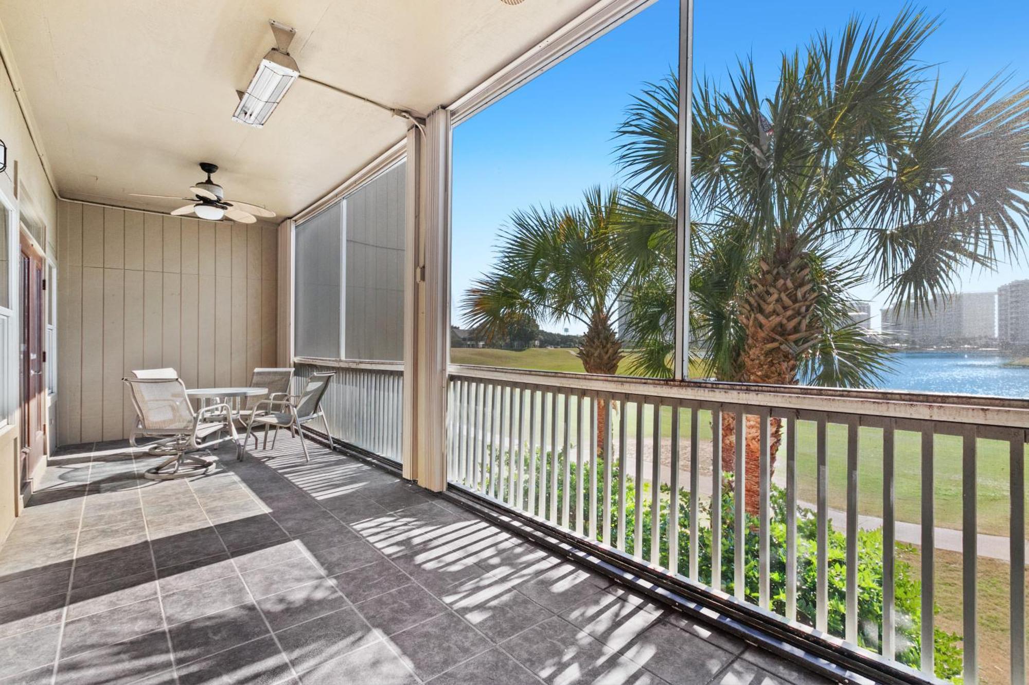 Seascape Lakefront Villas Destin Oda fotoğraf